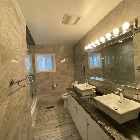 Yonge And Finch Subway !Q Spacious & Quiet Private Bdr With Shared Bathroom Toronto Bagian luar foto