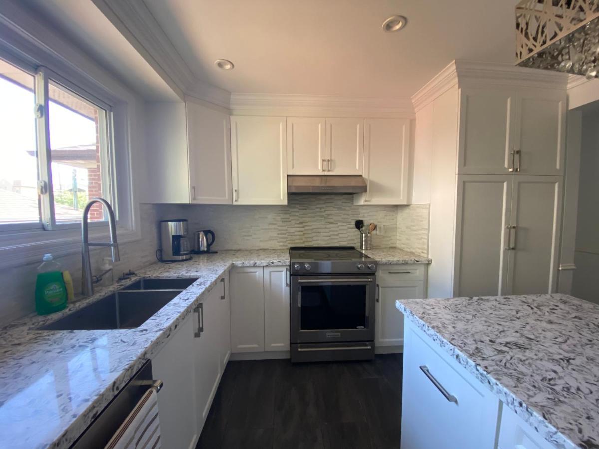 Yonge And Finch Subway !Q Spacious & Quiet Private Bdr With Shared Bathroom Toronto Bagian luar foto