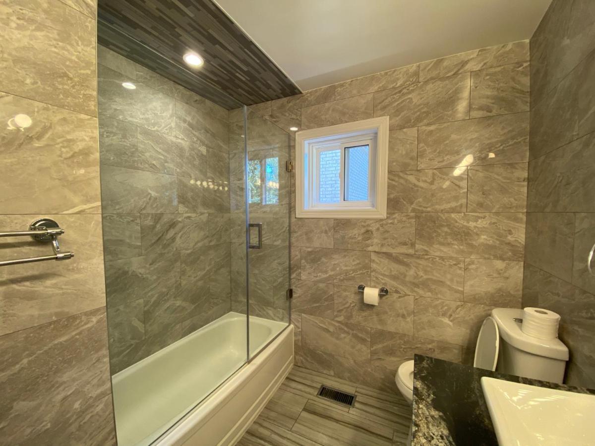 Yonge And Finch Subway !Q Spacious & Quiet Private Bdr With Shared Bathroom Toronto Bagian luar foto