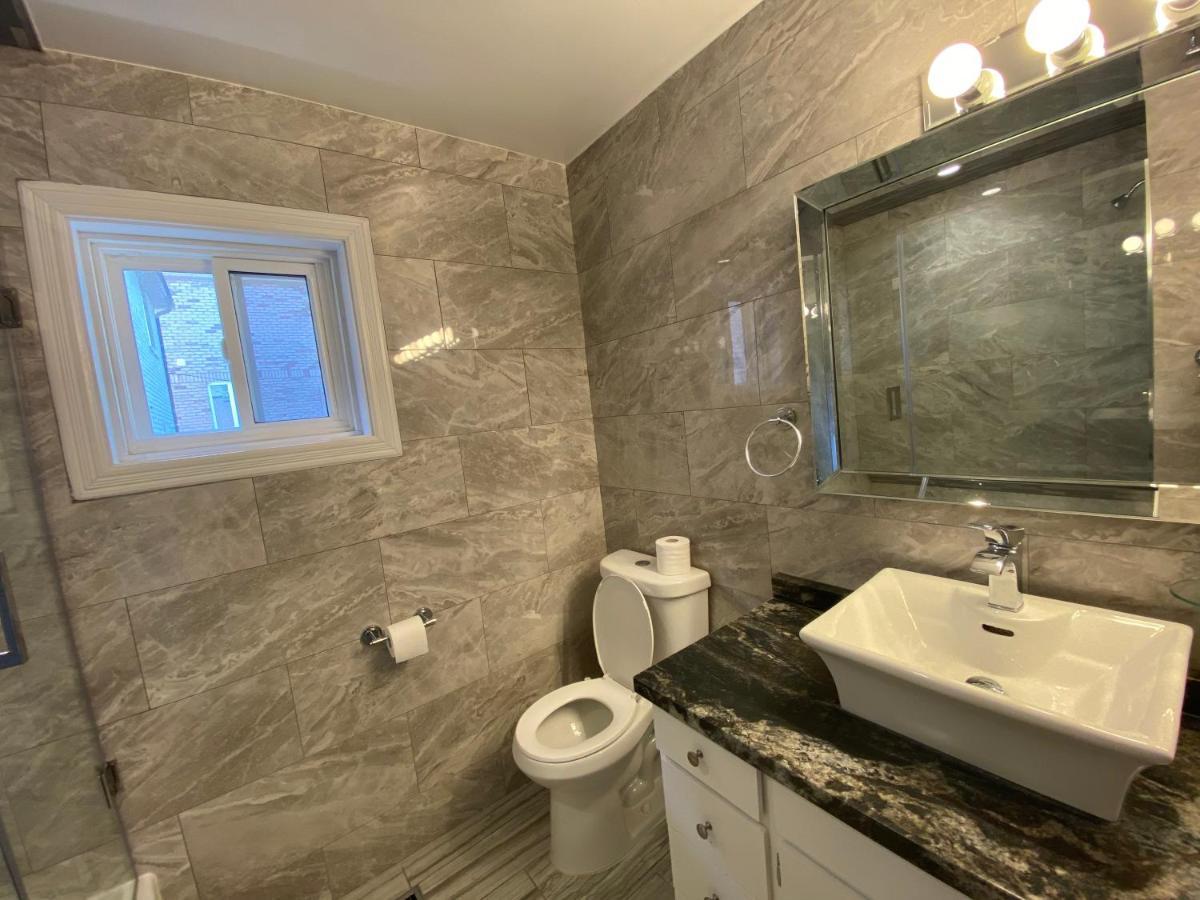 Yonge And Finch Subway !Q Spacious & Quiet Private Bdr With Shared Bathroom Toronto Bagian luar foto